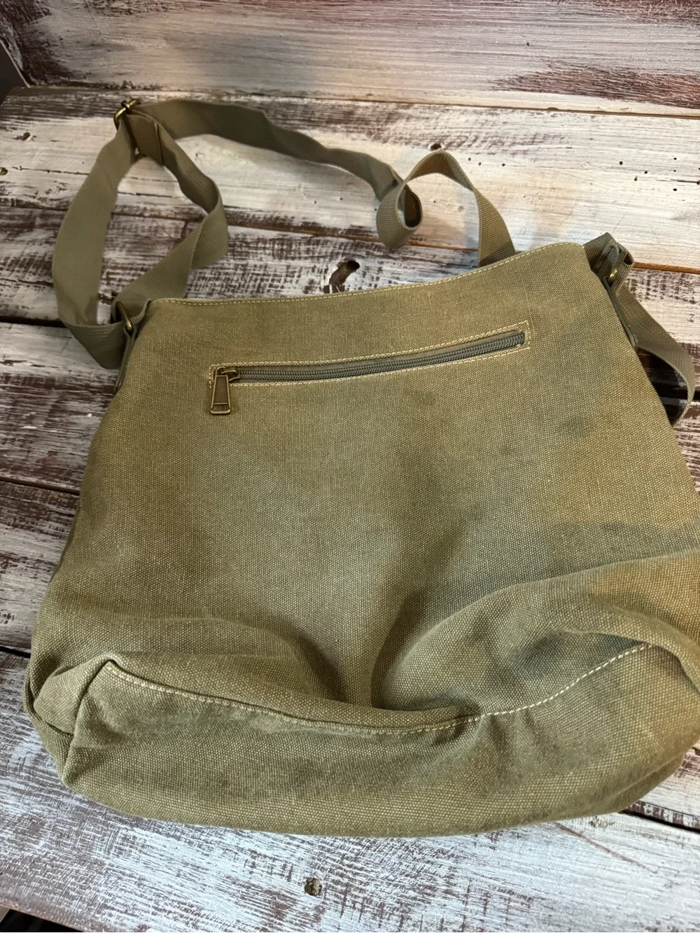 Canvas Crossbody Bag in Olive Green